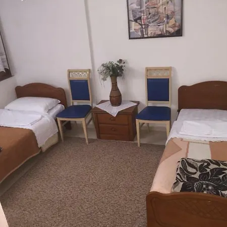 Casa rural Veliu *